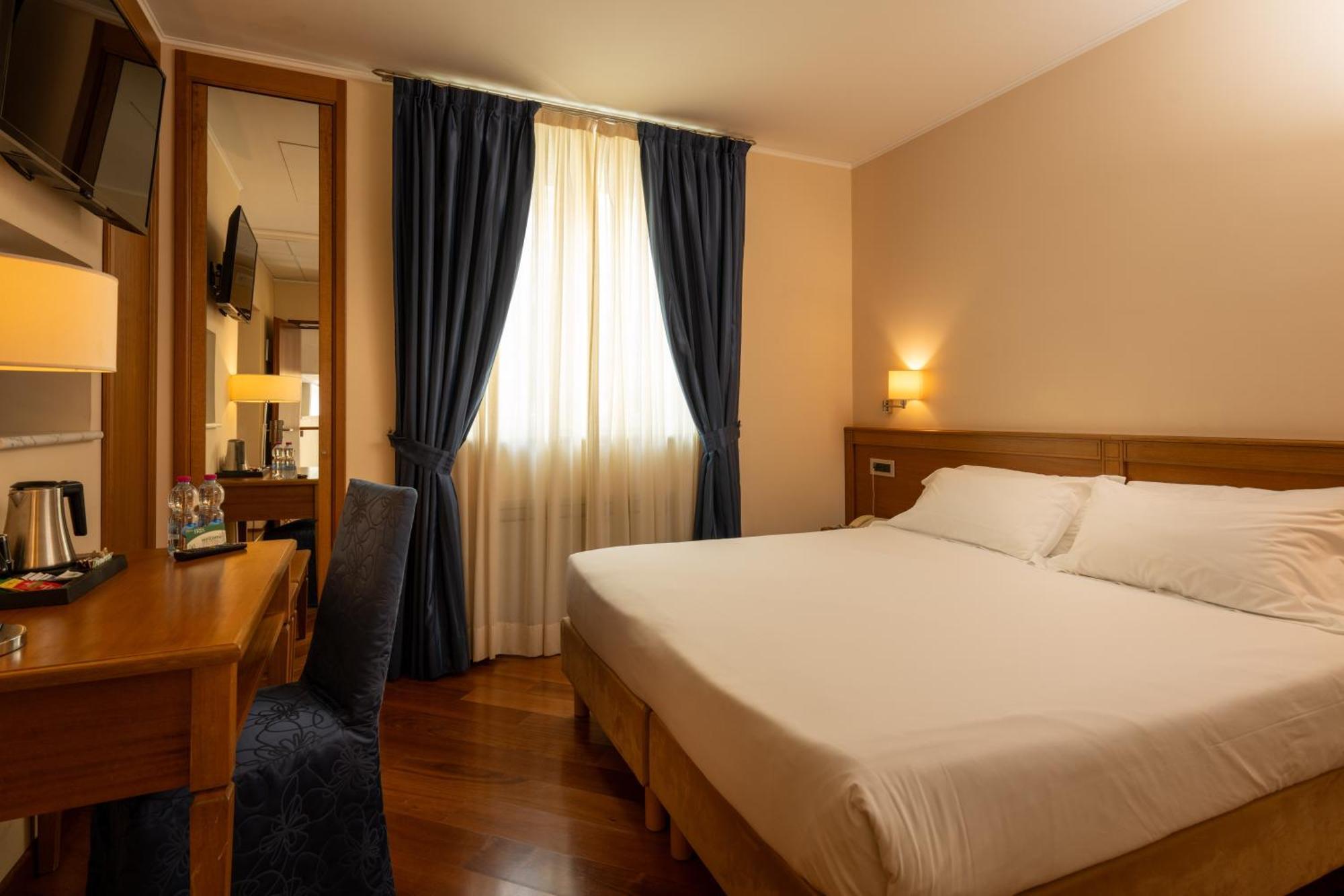 Hotel Iris Genova Kültér fotó