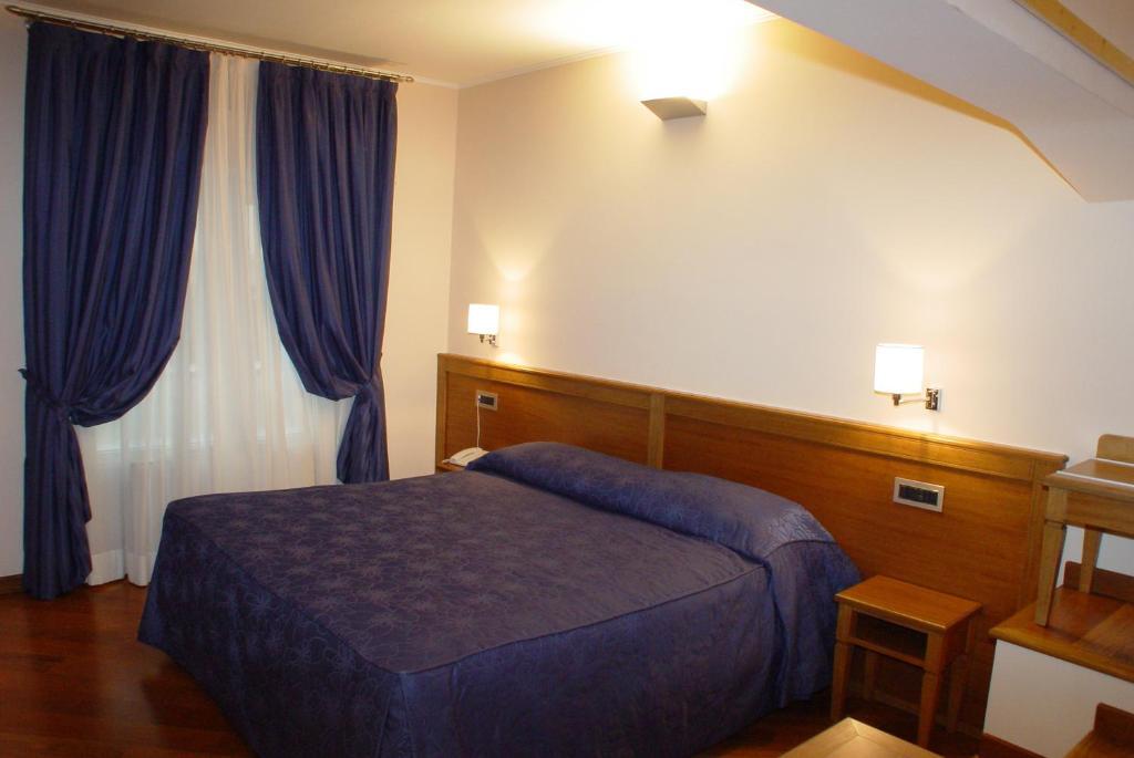 Hotel Iris Genova Kültér fotó